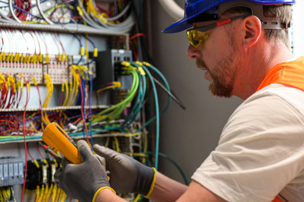 Best Local Electrician Companies  in Redway, CA
